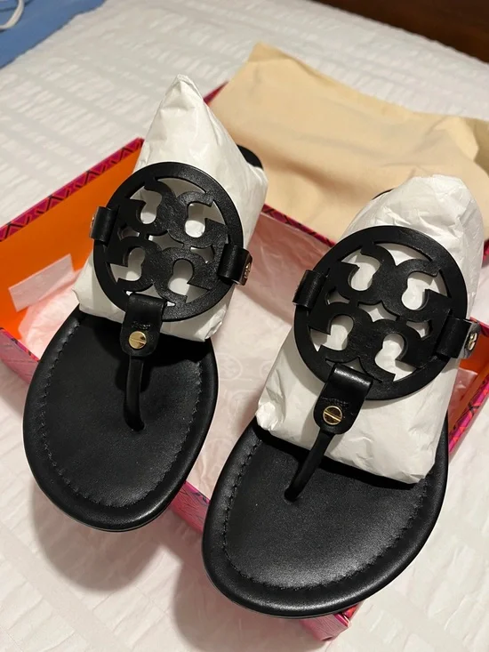 Tory Burch Miller Black Leather Logo Thong Sandals - Picture 9 of 11